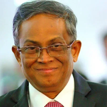 founder-min